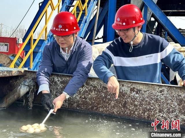 731℃！湖北咸宁刷新中深层地热井温度新高(图2)